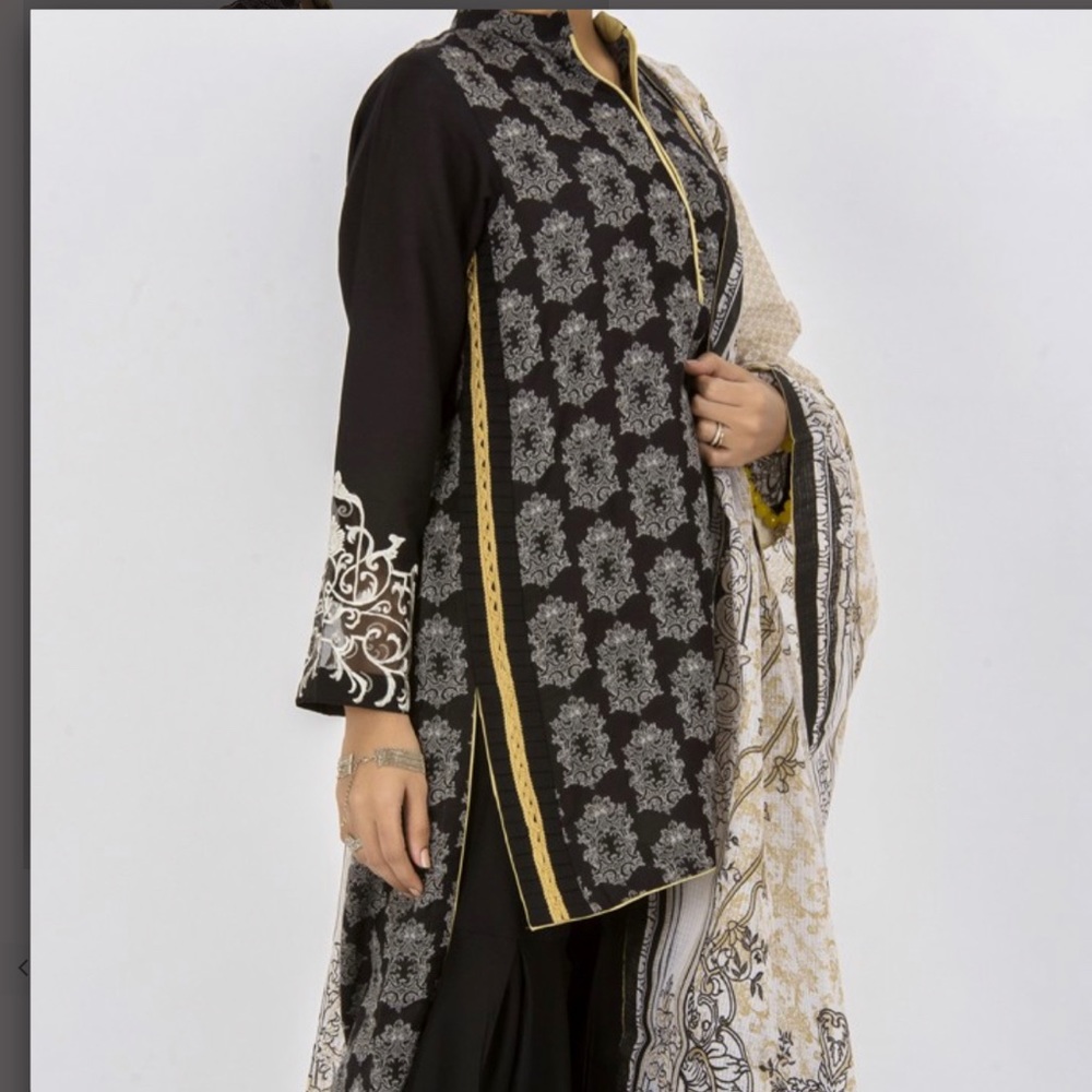 Pakistan shalwar kameez